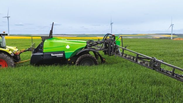 Image sur pulvérisateur traîné TECNIS 2 de 3500 à 6000 L